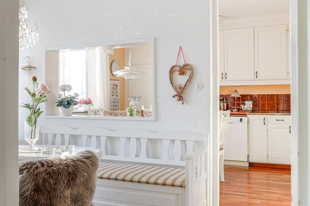 Bottenvåning mot köket