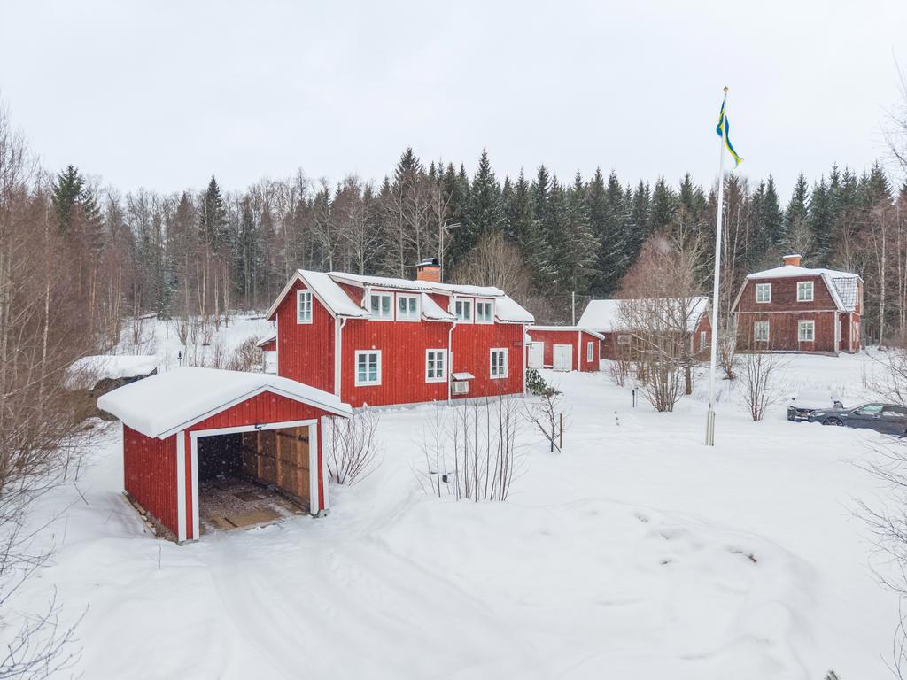 Välkommen till Brenäs Faluvägen 152!
