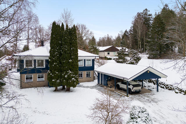 Gedigen Onsala Villa om 176 kvm fördelat på 6 rum och kök 