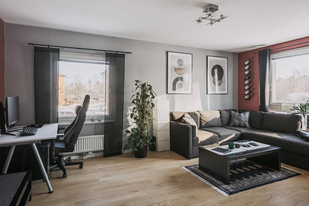 Vardagsrum med fint ljusinsläpp