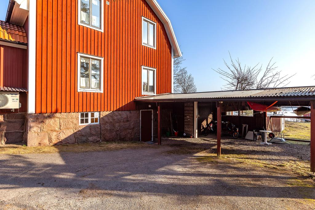 Carport