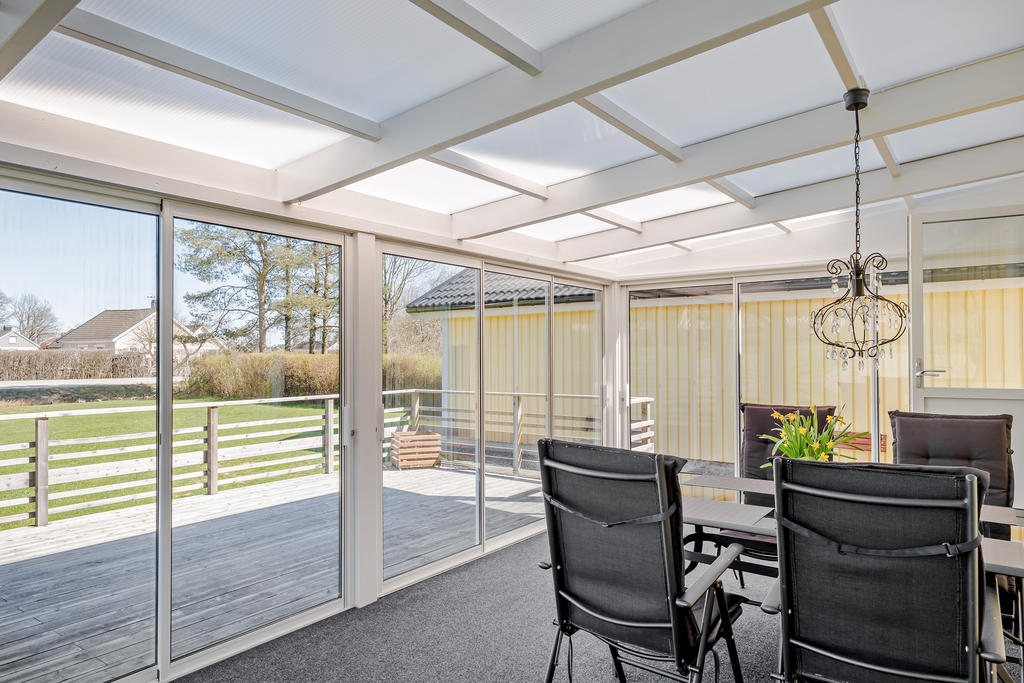 Utsikt över trädgården.