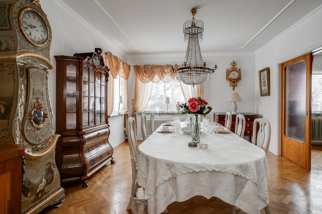 Matsal för ett större sällskap