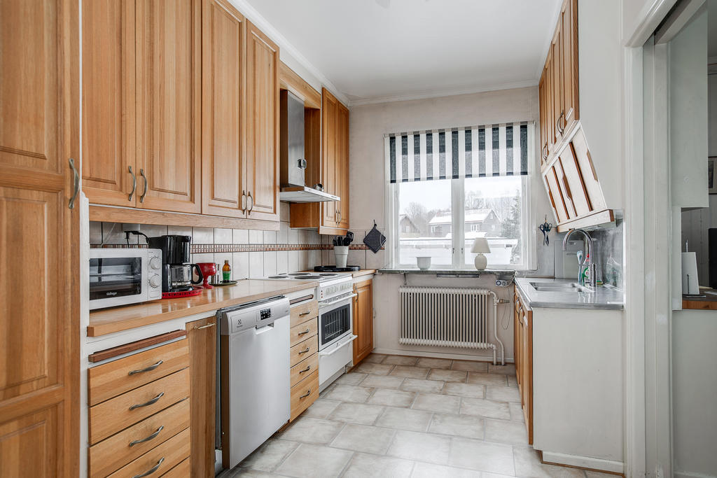 Gediget kök med gott om förvaring