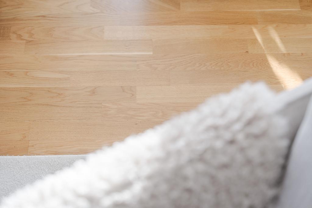 Ekparkett i hela bostaden