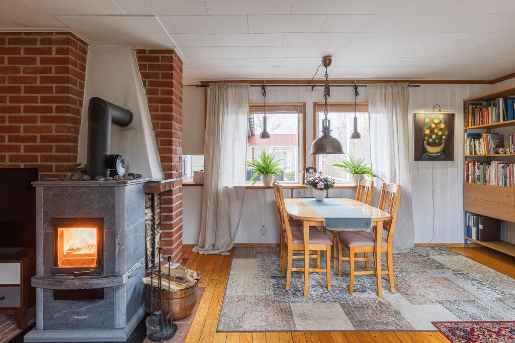 Täljstenskamin och matplats