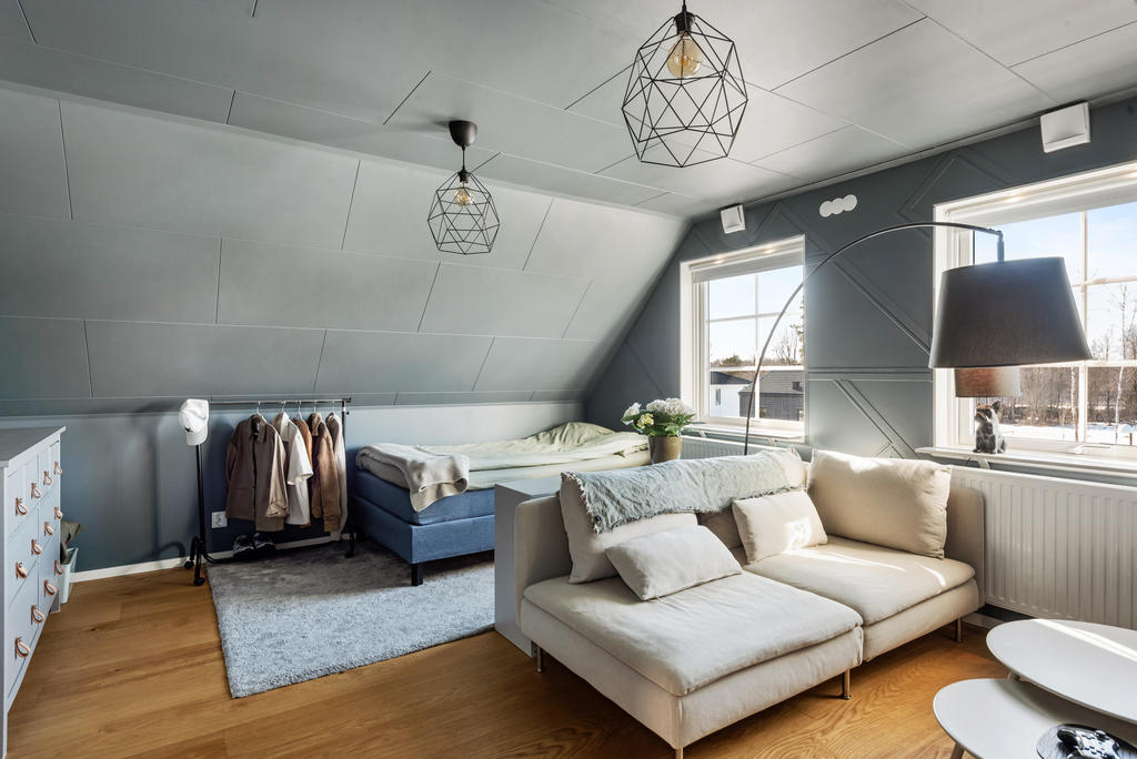 Generöst sovrum med aircon. 