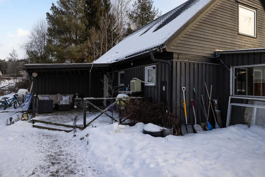 Familjevänlig villa med två sovrum på vardera plan