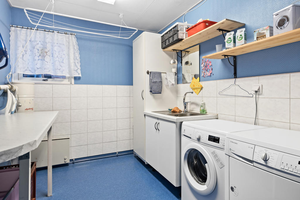 Tvättstuga, nedre plan