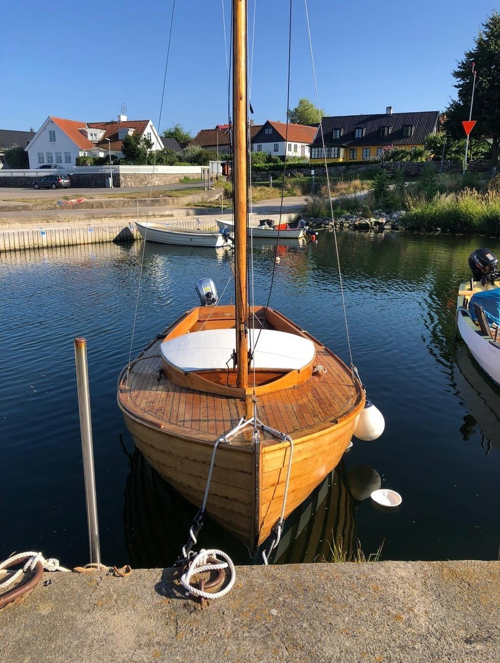 Många fina småbåtshamnar i närheten