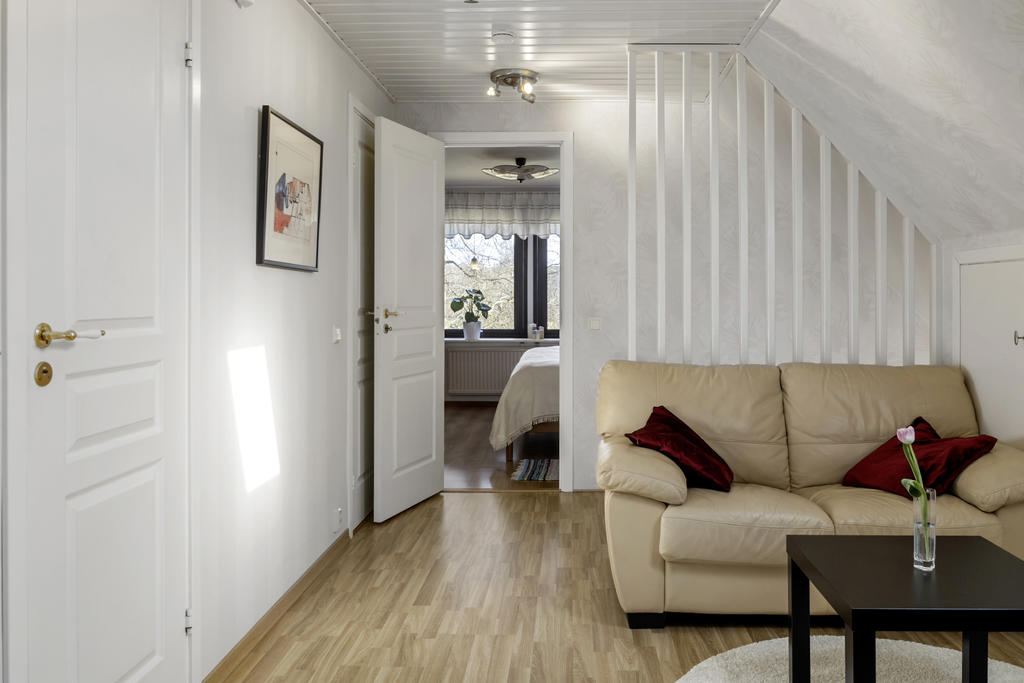 Allrum/möblerbar hall