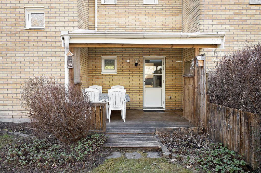 Uteplatsen på baksidan
