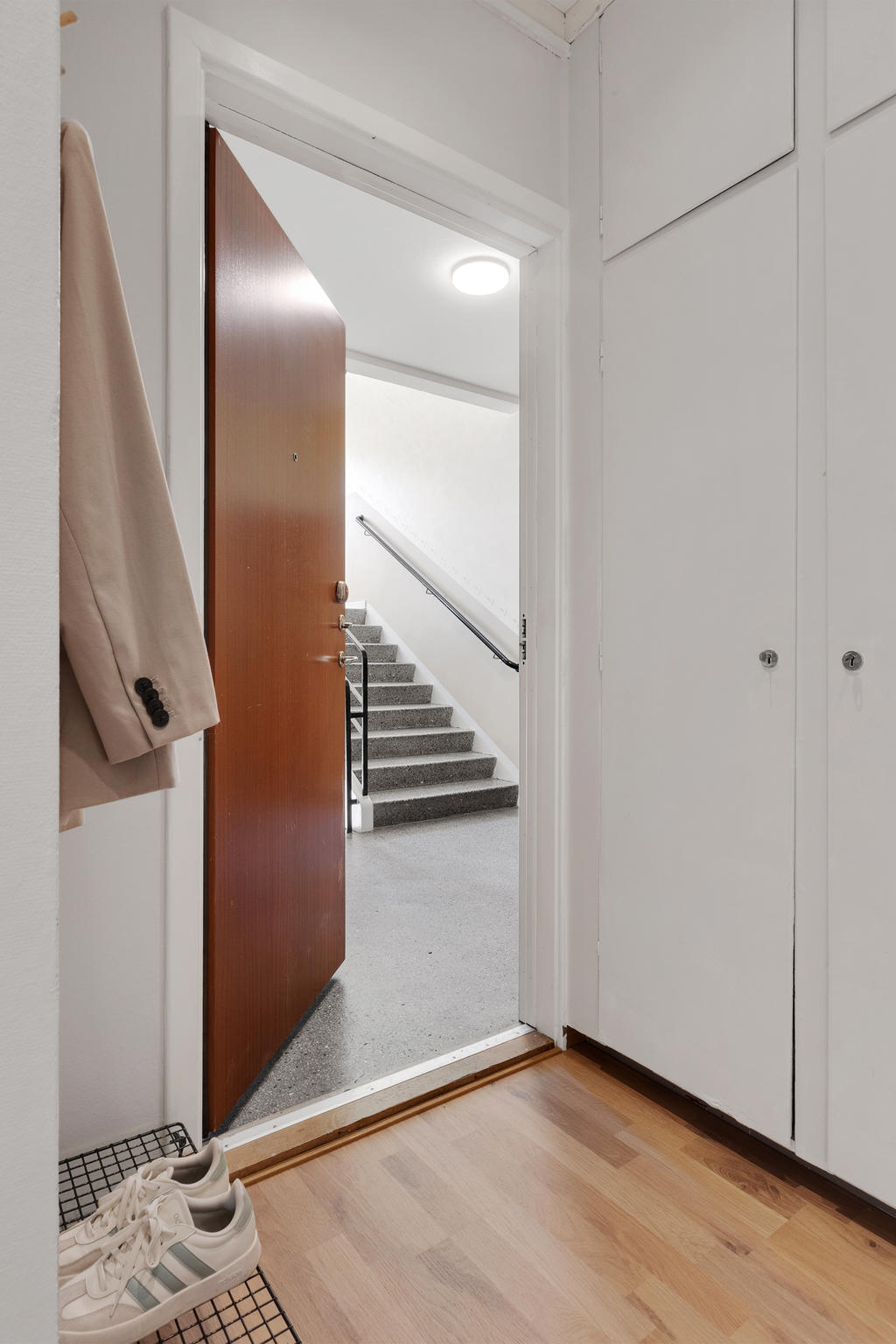 Hall med avhängningsyta 