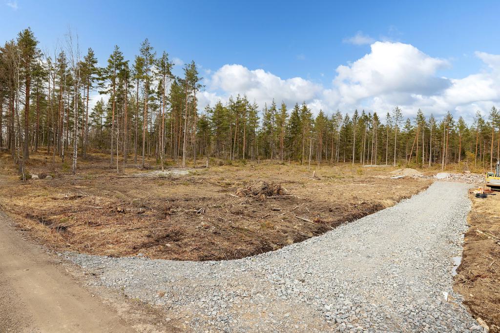 Infartsväg till alla tomter (Tomt 3)