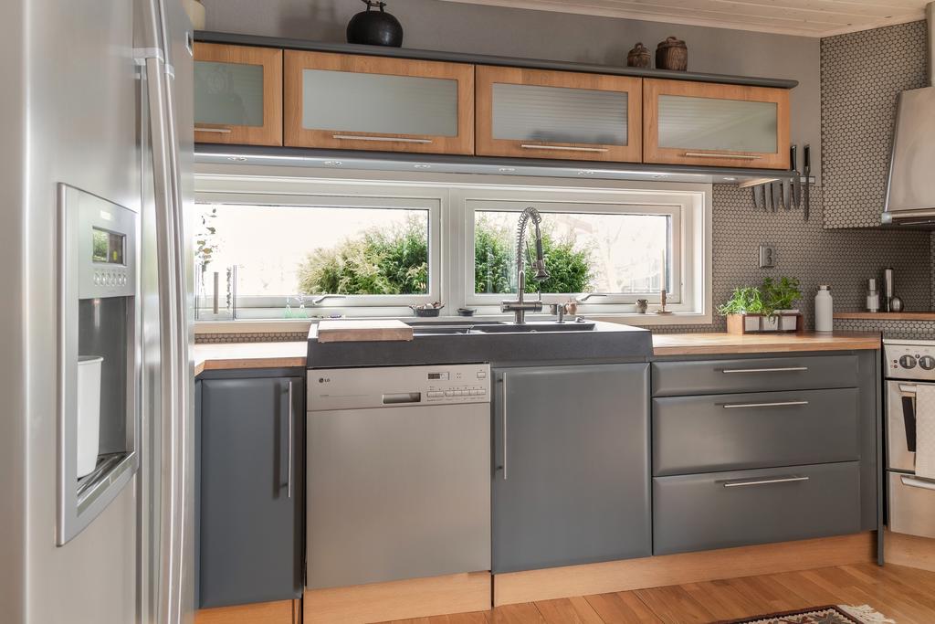 Kök med gedigna materialval.