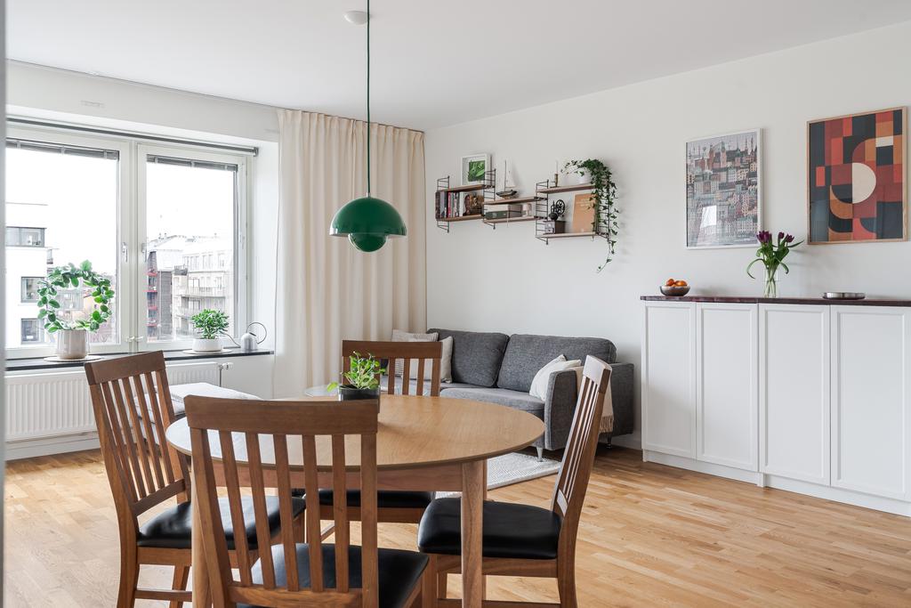 Plats för matbord i anslutning till köket