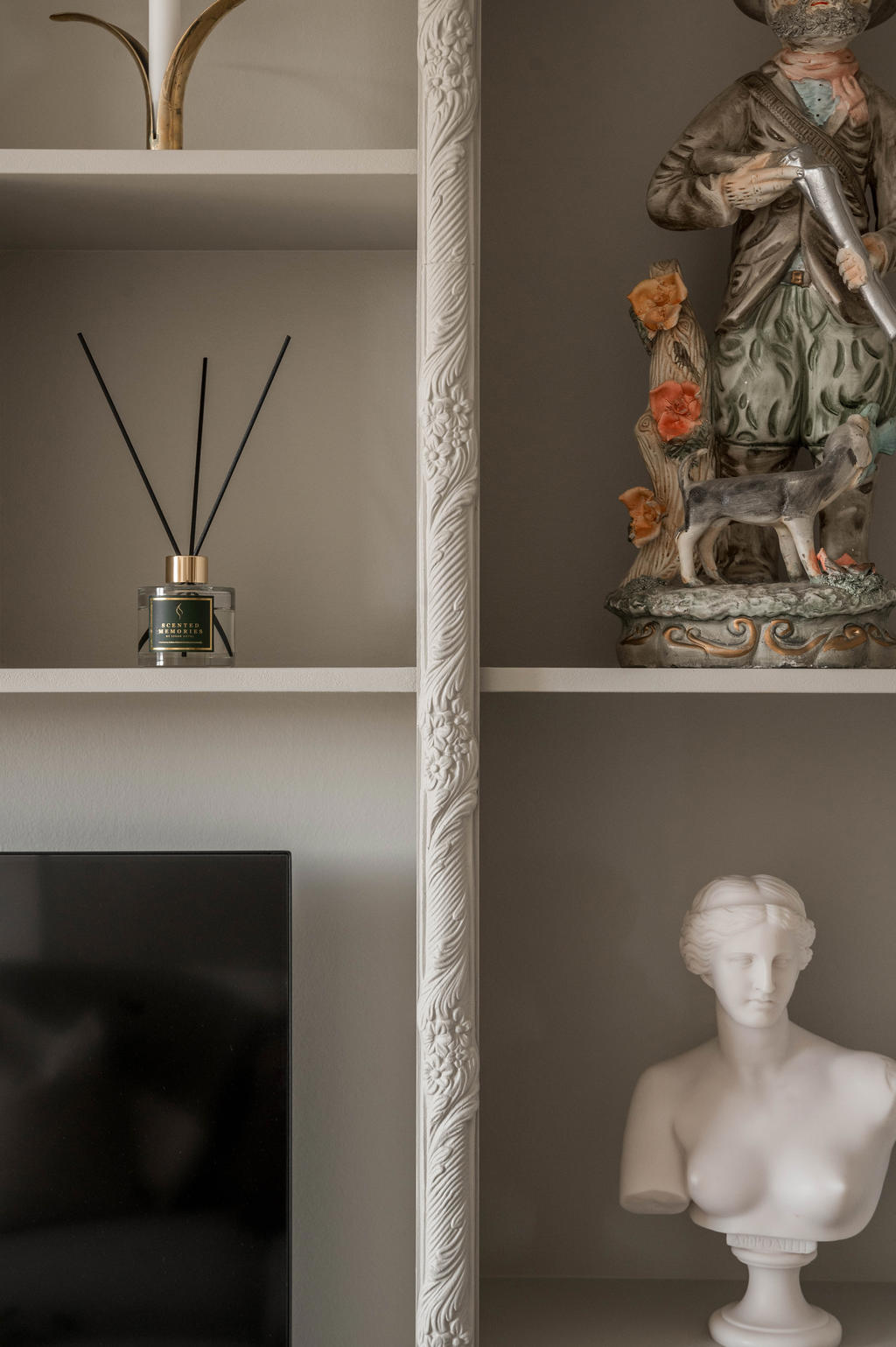 Otroligt vackra detaljer där säljaren verkligen lagt energi på sista finishen.