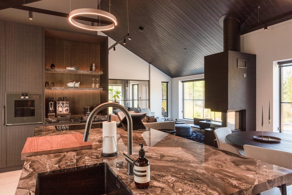 Exempel på specialdesignat hus efter kunds önskemål byggt av NORDIQ.