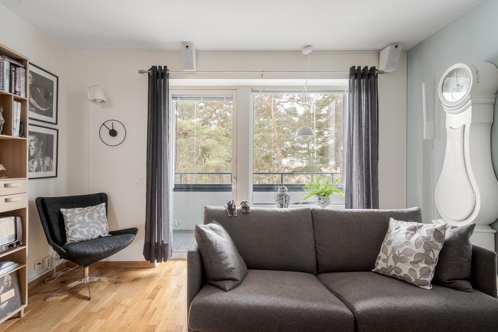 Utgång till inglasad balkong 