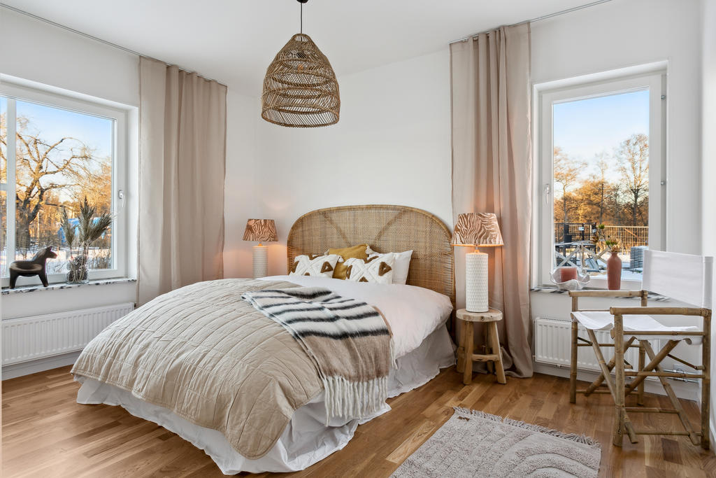 Sovrum spegelvänd bild