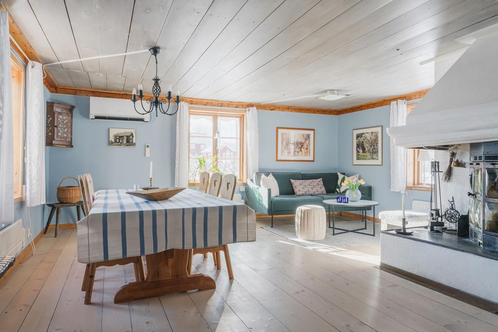 Även taken har de fina kilsågade planken. 