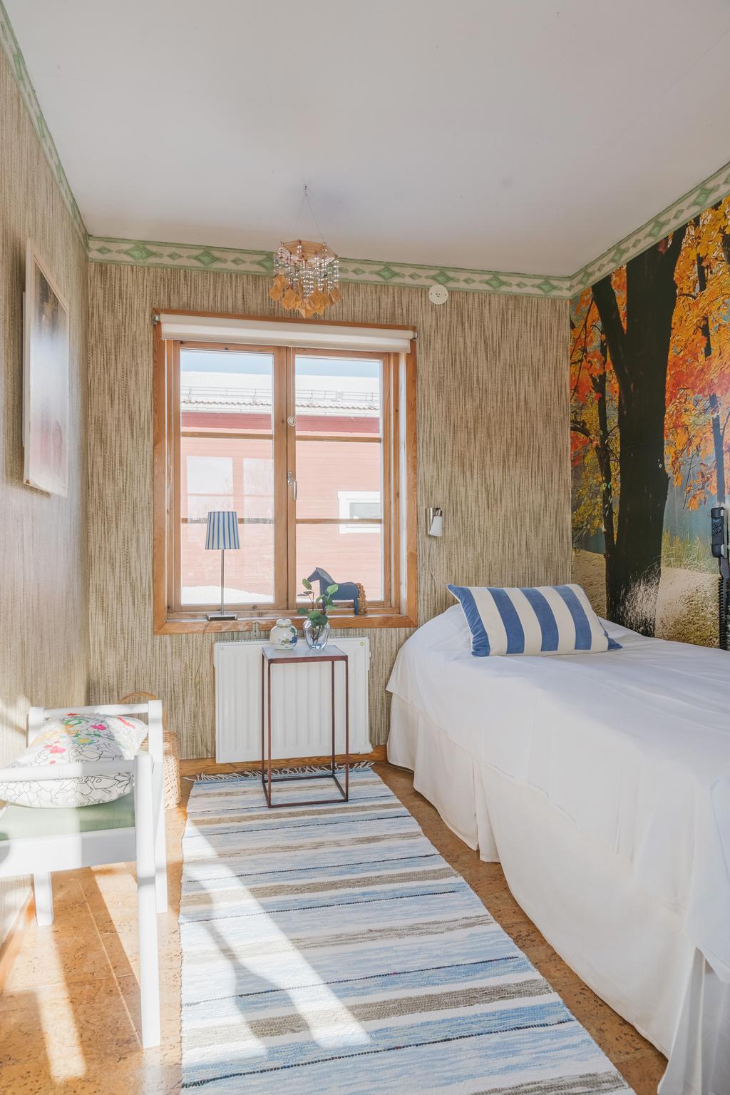 Sovrum på entréplan