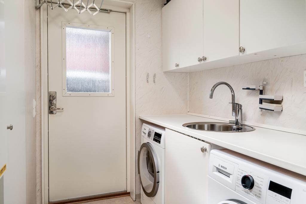 Groventré och tvättstuga