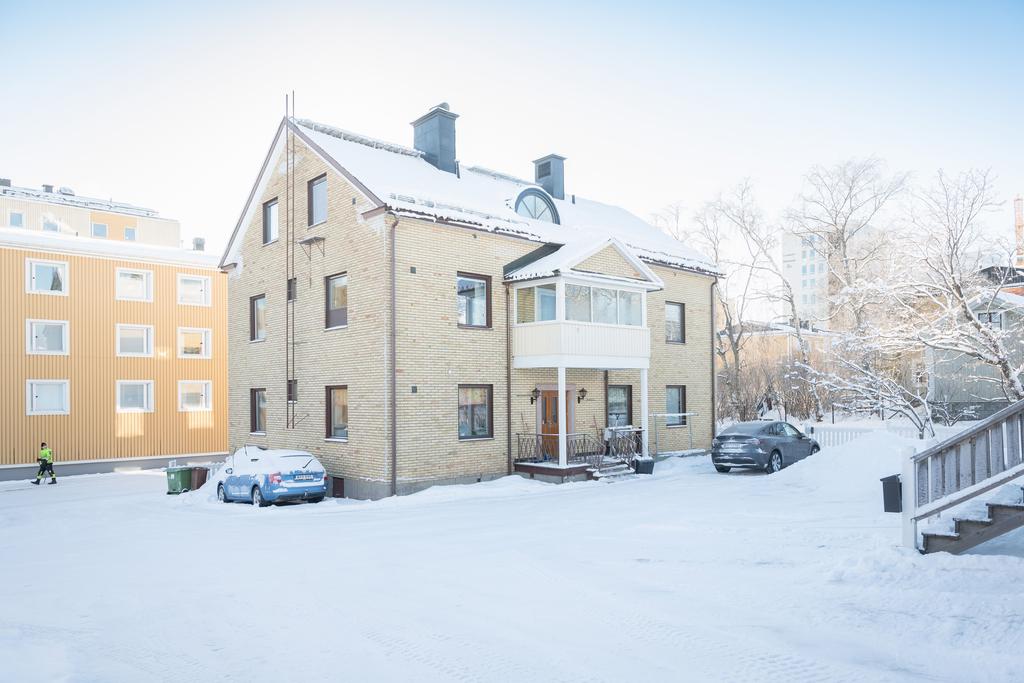 Stationsgatan 17A, en trappa upp