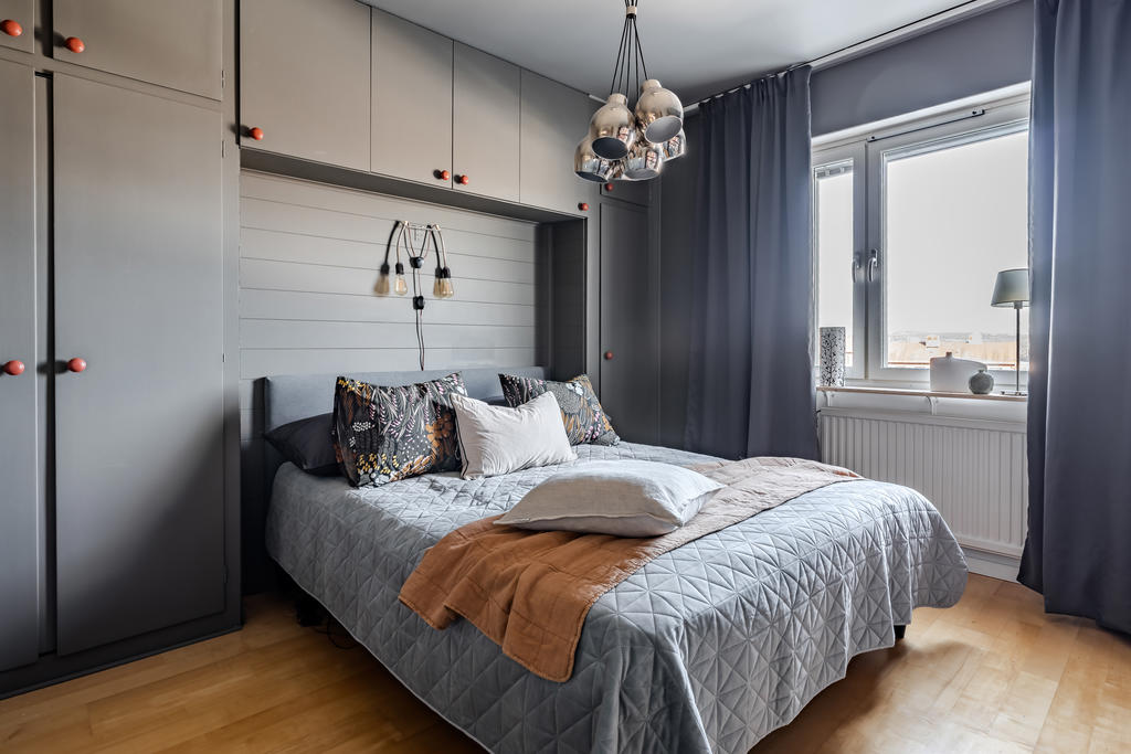 Sovrum 1 har bra förvaring!