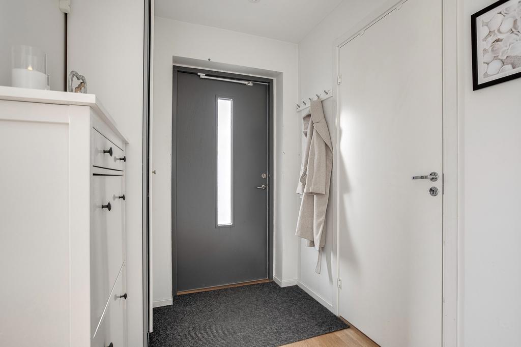 Hall och walkin-closet