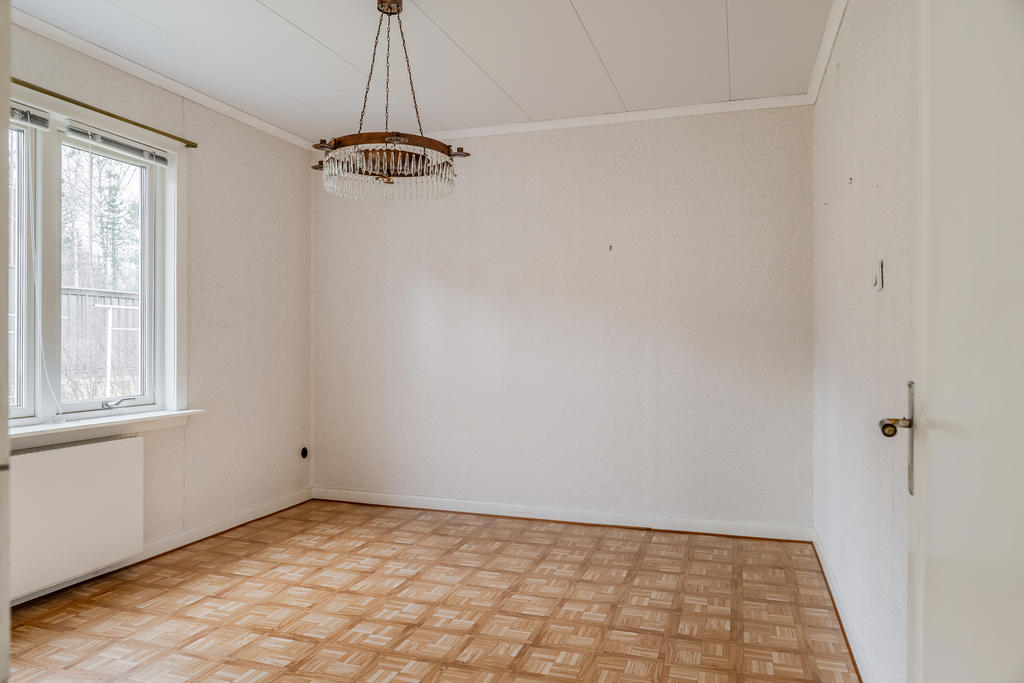 Sovrum på entréplan 