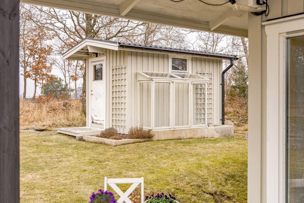 Friggebod för trädgårdsredskap och cyklar m.m.