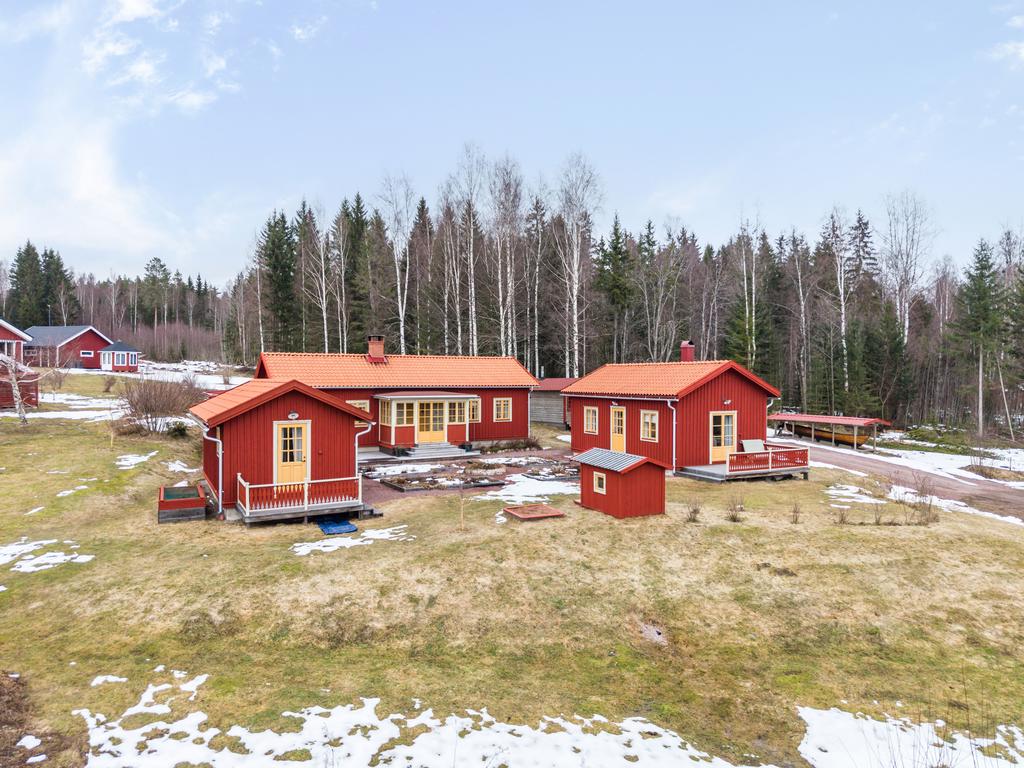 Välkommen till ett unikt och charmigt boende i vackra Tasbäck