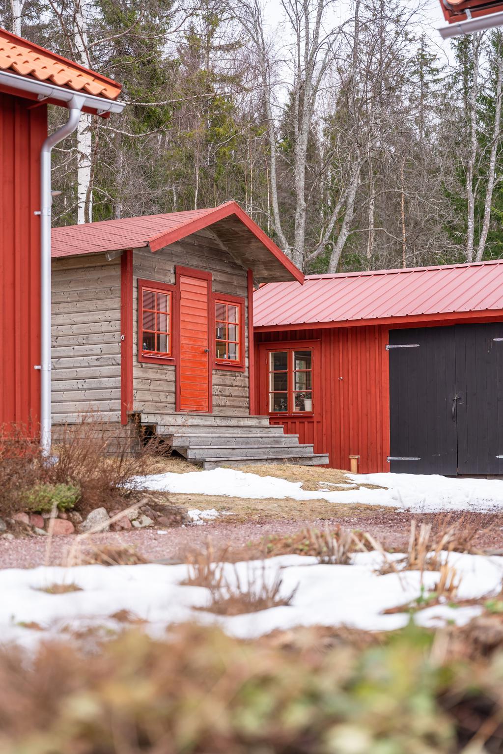 Vedeldad bastu med relax.