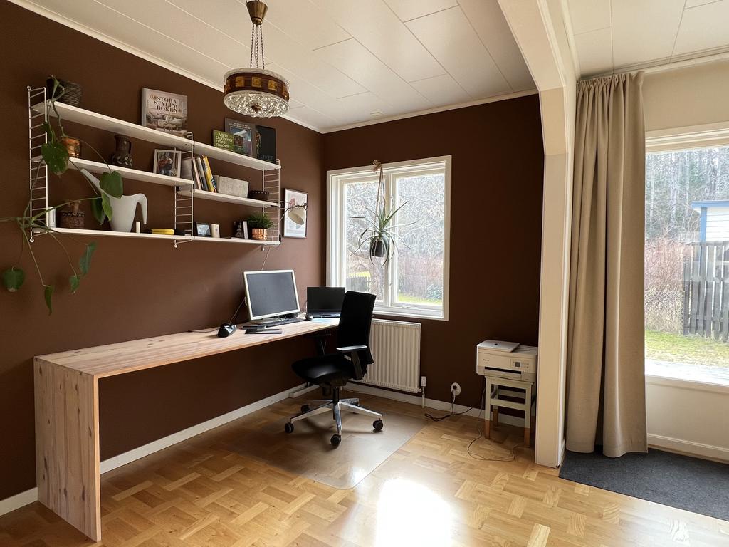 Hemmakontor / Bibliotek