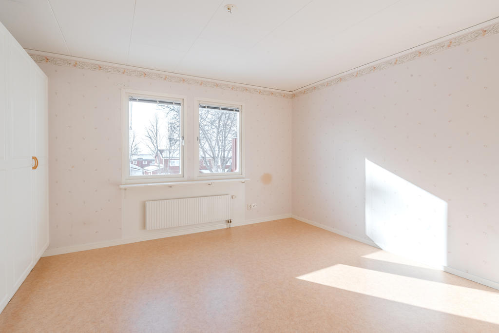 Sovrum 1 är rymligt