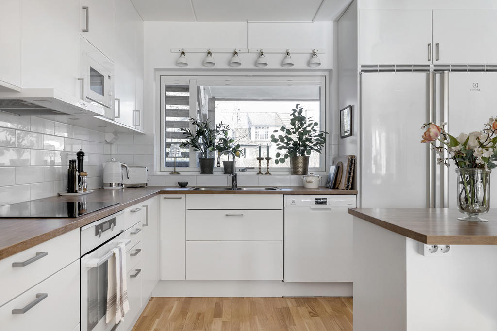 Kök med gott om arbetsytor