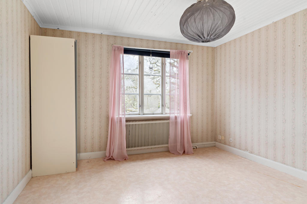 Sovrum ovanvåning.