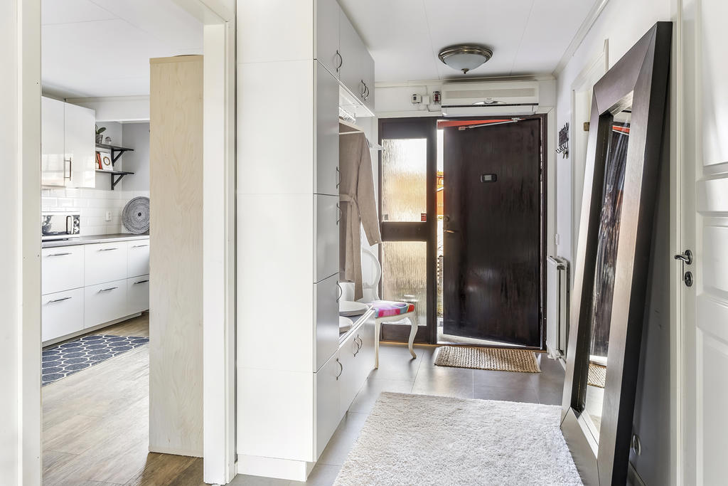 Ljus och välkomnande entré