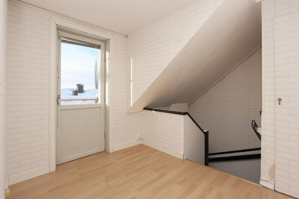 Hall öpl