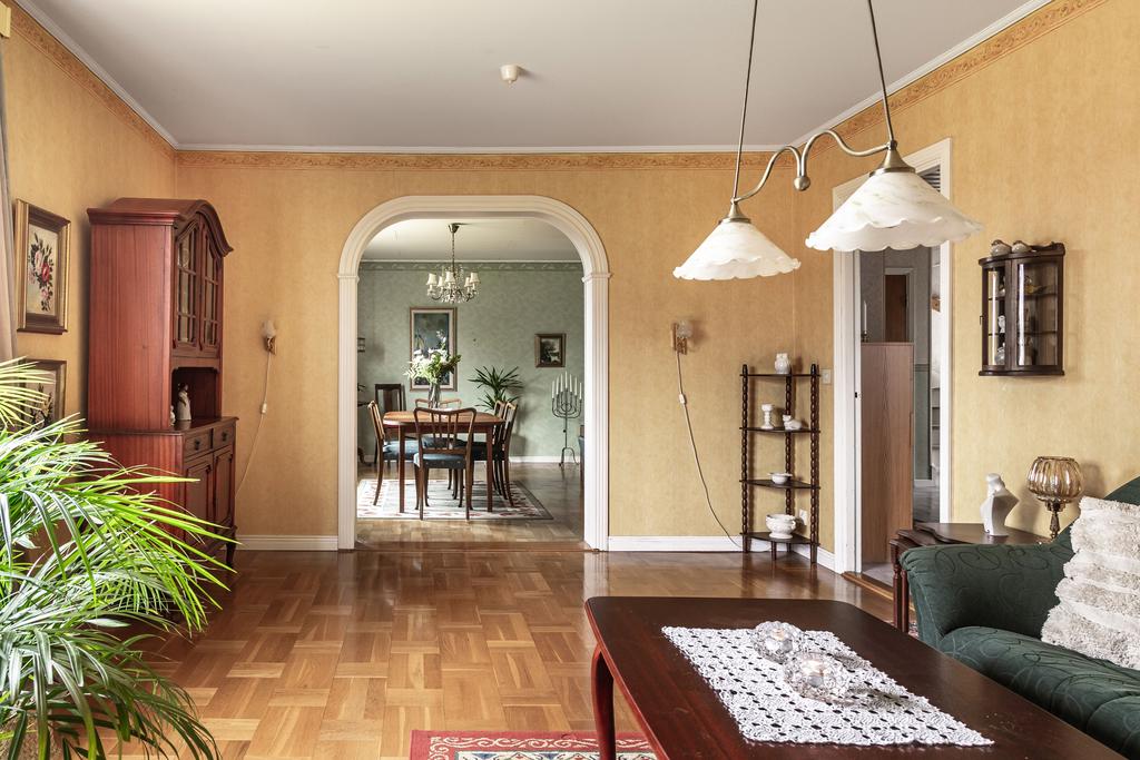 Vardagsrum med matsal