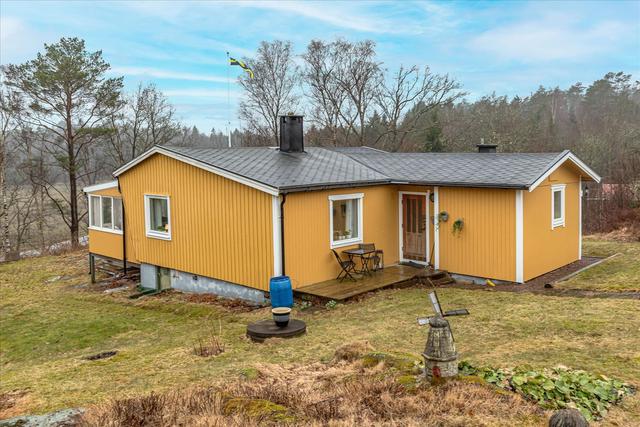 Brastads-Öna 101, Brastad