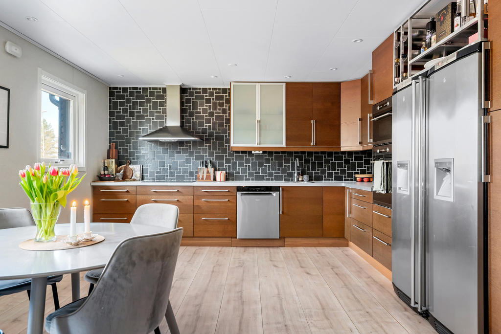 Rymligt kök med goda arbetsytor