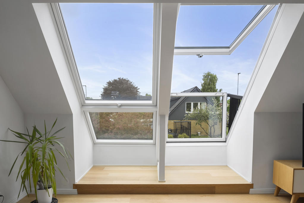 Velux takfönster och takbalkong