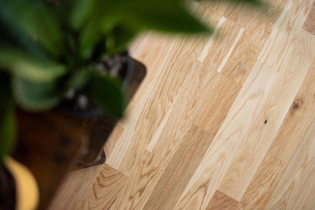 Enhetligt parkett genom hela bostaden