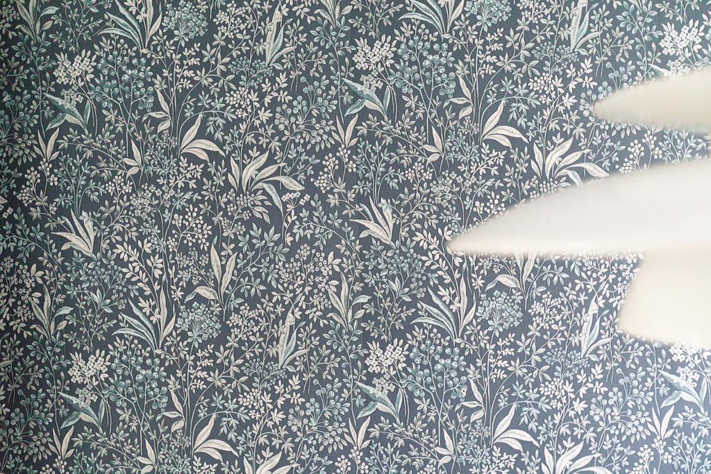 Vacker blommig fondvägg