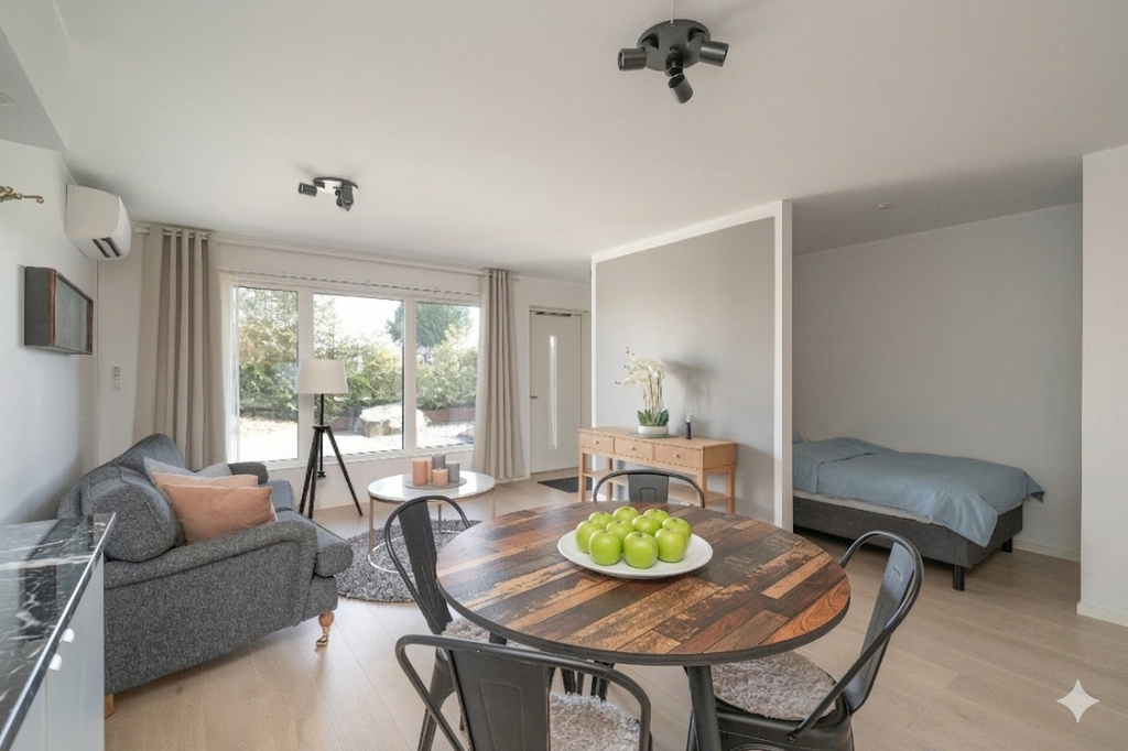 Vardagsrummet, mot sov-delen