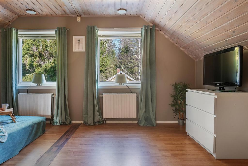 Sovrum 2 ovanvåning