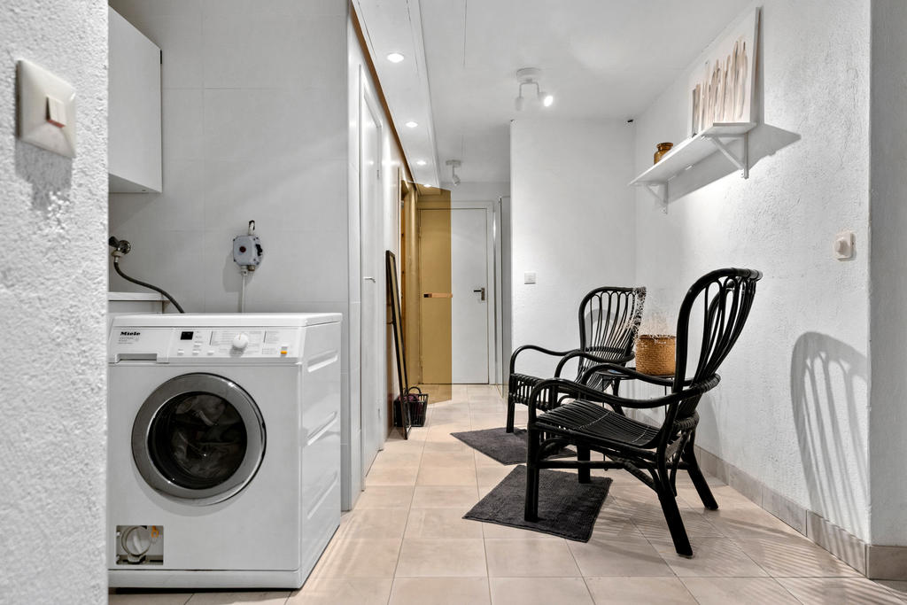 Relaxavdelning med badrum och bastu