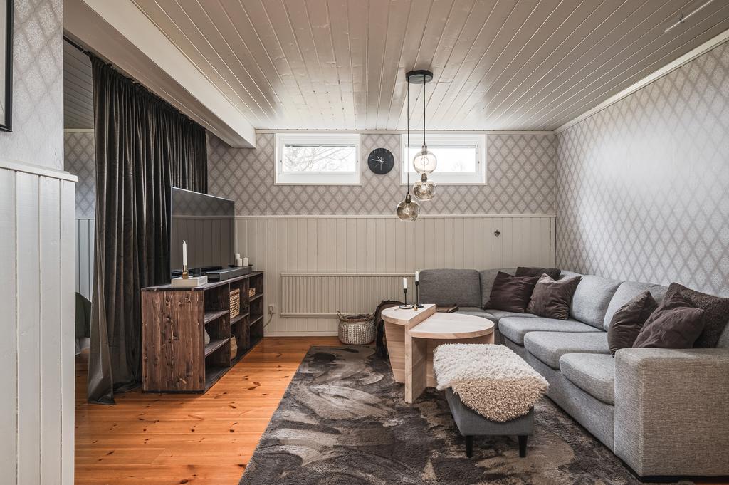 Vardagsrum, källarplan